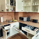 Hotel 77 Qm Fewo Schlosspark Residenz Innenstadt Schwimmbad *