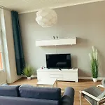 77 Qm Fewo Schlosspark Residenz Innenstadt Schwimmbad Hotel Schwerin (Mecklenburg-Vorpommern)