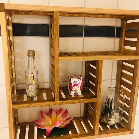 77 Qm Fewo Schlosspark Residenz Innenstadt Schwimmbad Hotel *