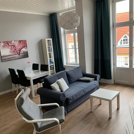 77 Qm Fewo Schlosspark Residenz Innenstadt Schwimmbad Hotel